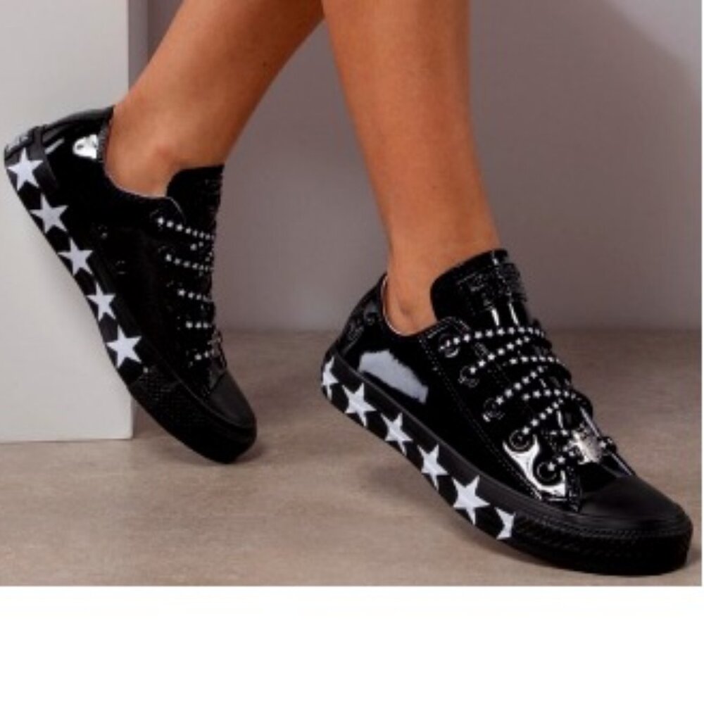 EUC CTAS Converse 563720C Mylie Cyrus Disney patent leather STARS (7) KICKS
